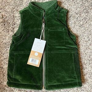 NWT Goumi Kids Spruce Sherpa Corduroy Reversible Vest SZ 2-3T Toddler Green Oute